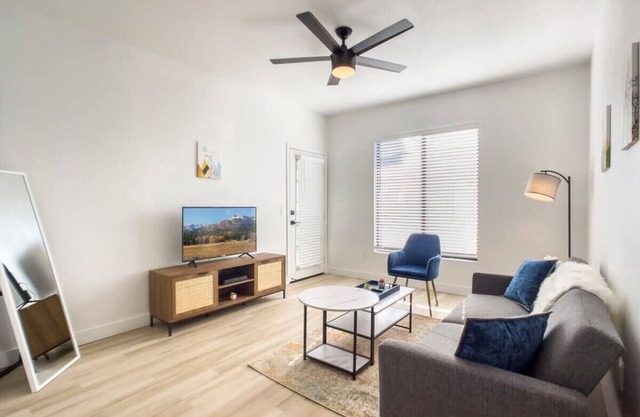 CozySuites Oasis at Kierland Commons!