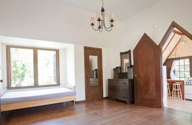 Craftsman architectural landmark home North Berkeley near UC