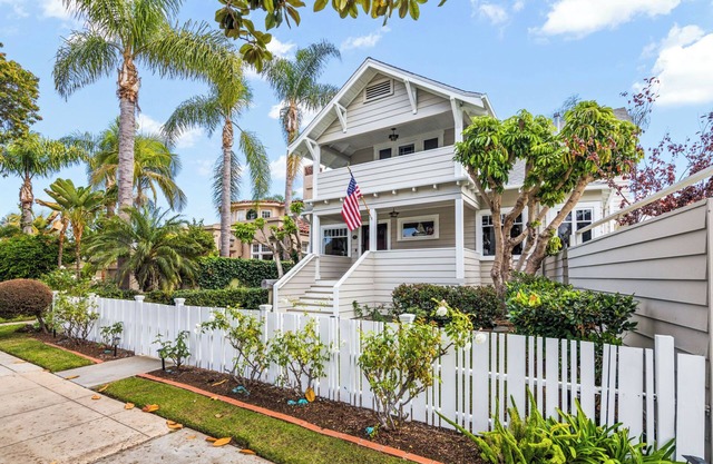 Craftsman Estate In CORONADO VILLAGE