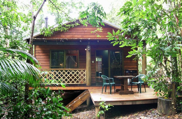 Crater Lakes Rainforest Cottages