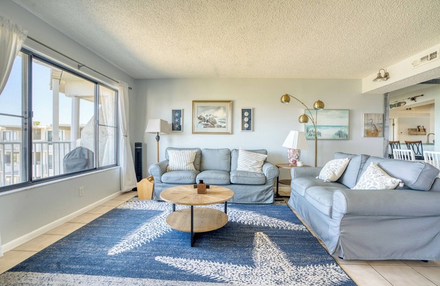 CRC 3403 - Newly Renovated Direct Ocean View