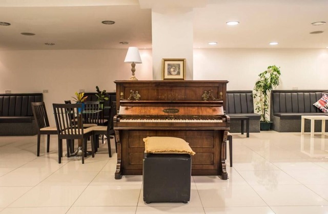 Crendon House Boutique Hotel