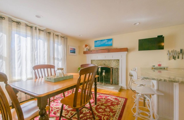 Crisp and clean home located in private beach Association on Johns Pond