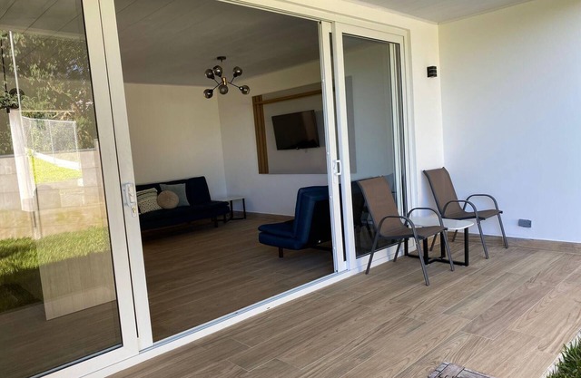 Cristal #2, Modern Monteverde home in harmony with nature!