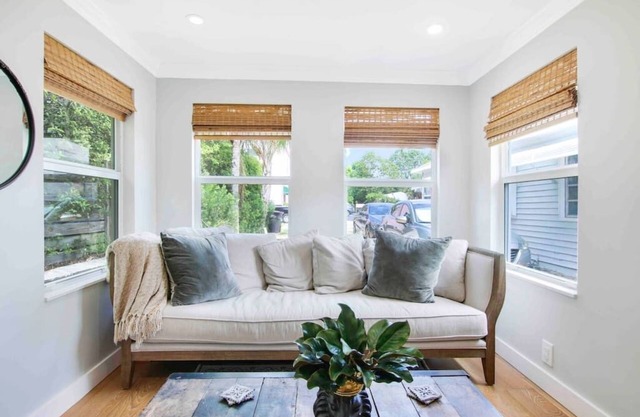 Croton Cottage - Downtown WPB guest house