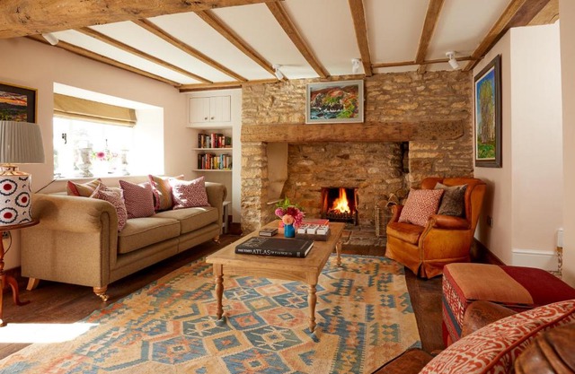 Crown Cottage