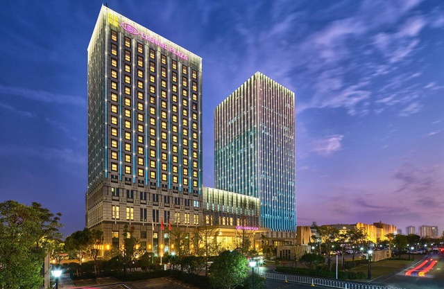 Crowne Plaza Wuhan Development Zone by IHG