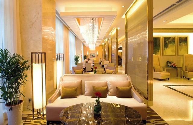 Crowne Plaza Yichang by IHG