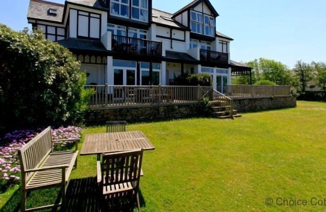 CROYDE 3 LORNA DOONE | 3 Bedrooms | Croyde | Sleeps 6