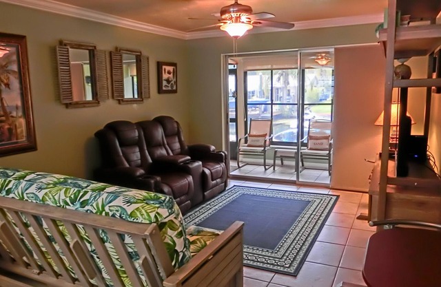 Crystal River Escape