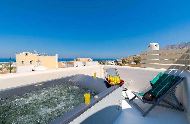 Crystal Villas Santorini 2