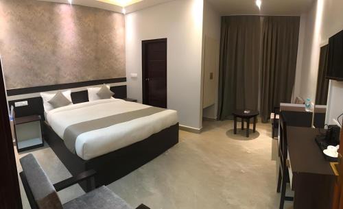 CTC Orchid Inn