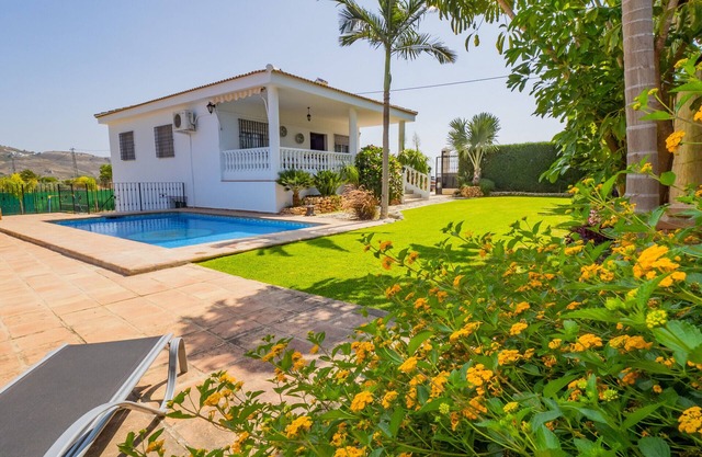 Cubo's Finca Mis Seis Soles. Wifi, parking, BBQ, pool.