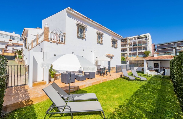 Cubo's Hostal William's Sunny 5 with Breakfast/free wifi/air conditioning