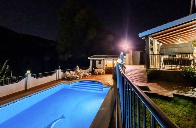 Cubo's La Casa del Rio. Wifi, Air conditioning, private pool, BBQ,