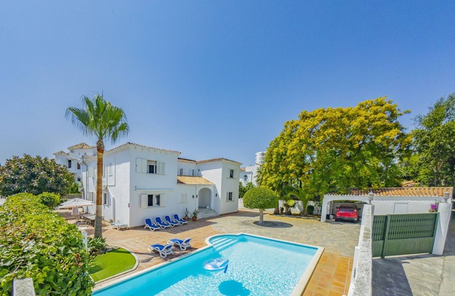 Cubo's Villa La Butibamba/near the beach/private pool/air conditioning/free Wi-Fi