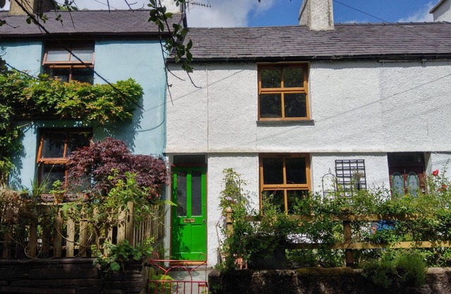 Cuddfan - a snowdonia that sleeps 4 guests in 2 bedrooms