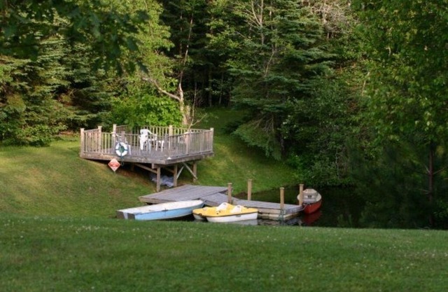 Cuddle Doon -1 Bedroom Cottage Forest & Lake PEI Cottages