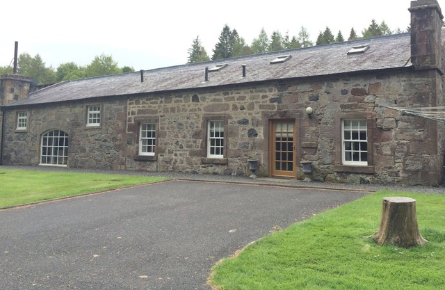 Cunninghame Cottage - Family Friendly Cottage on the Beautiful Blairquhan Estate