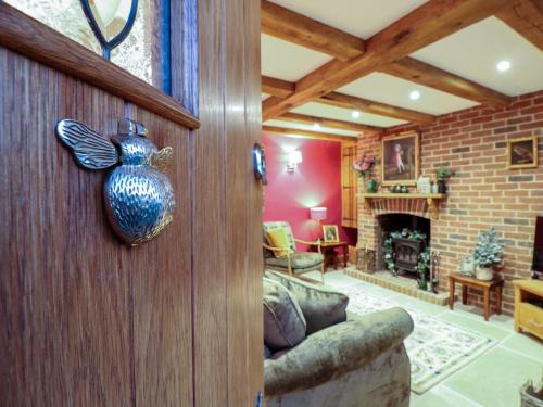 Curiosity Cottage