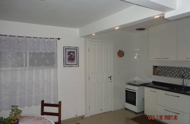 CURITIBA-HOUSE WITH GARAGE, IN GATE CONDOMINIUM.