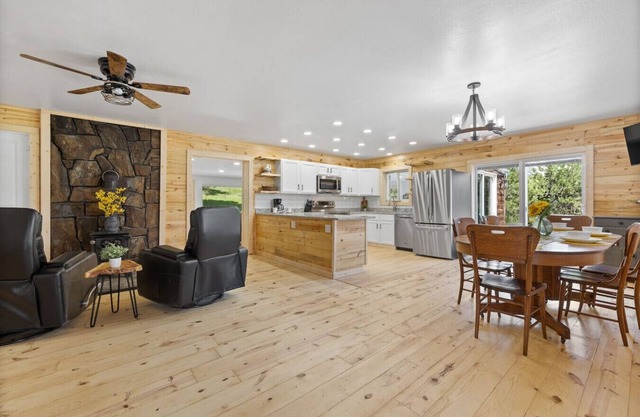 Custer Serene – Peaceful Retreat