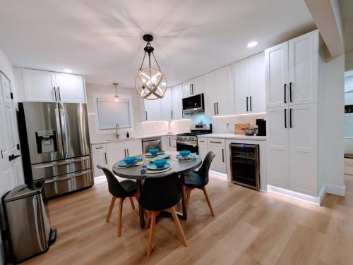 Custom Design Kitchen King Beds Laundry Large TVs