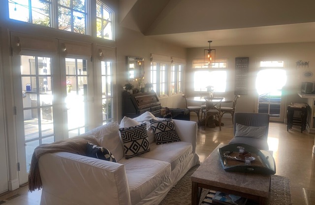 Custom Palo Alto Home W/ outdoor Kitchen near Stanford