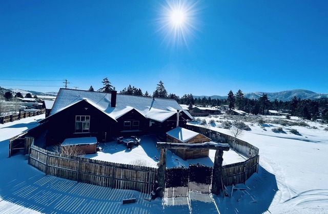 ❤️Custom Rustic Ranch in🐻Hot Tub🧖‍♀️Cold Tank🥶BBQ🍔Theatre📽Pool🎱Library📚Games🎯🏀♠️🎤Gym💪