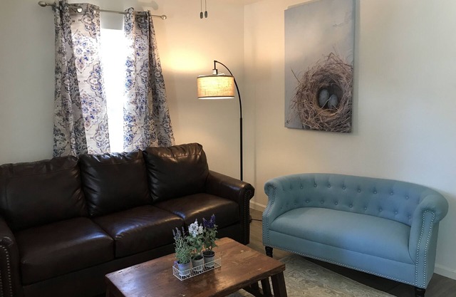 Cute Apartment in the heart of Deming, New Mexico with all the Amenities