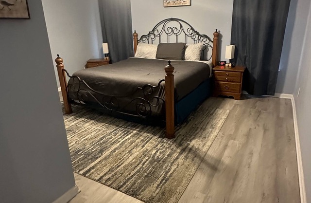 Cute home only 3 minutes from ECU Health.