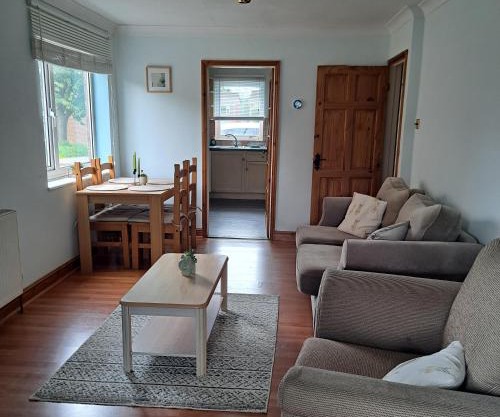 Cute little 2 bed near Cambridge
