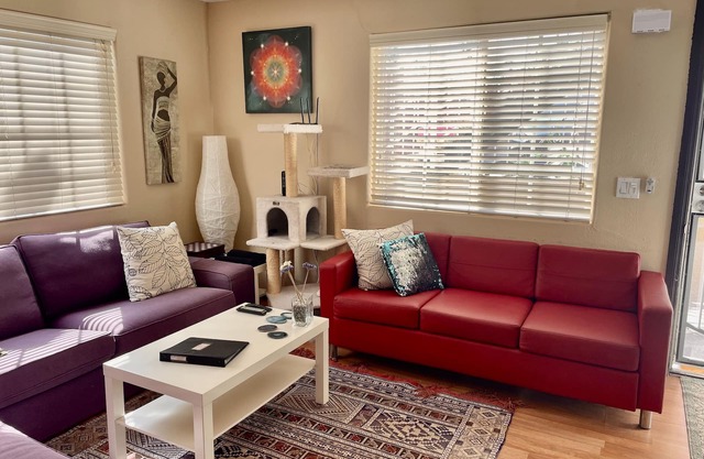 Cute North Park 2Bd/2Ba Condo, w Parking