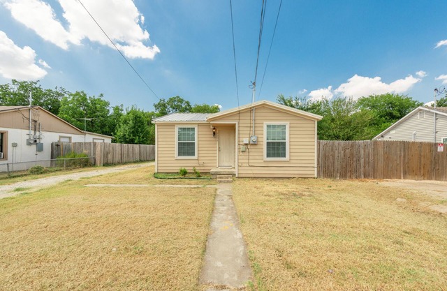 Cute updated home in Texas