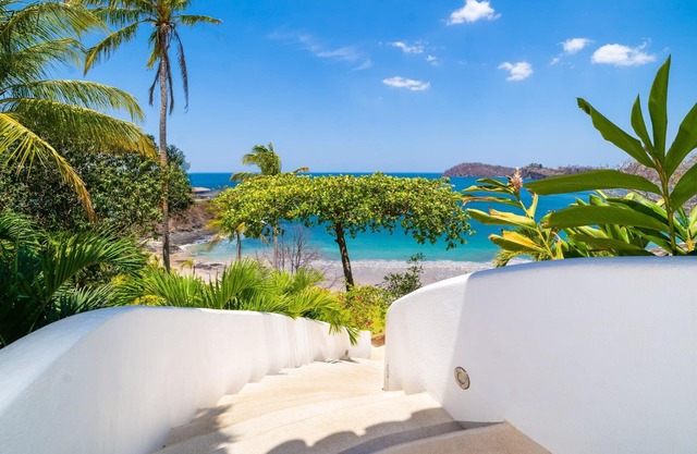 Cutting-Edge Oceanfront Villa with Private Pool & Spacious Outdoors – Private Stairs to the Beach!