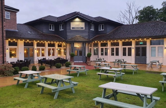 Cuttle Bridge Inn Hotel