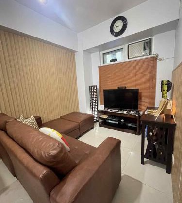 Cylos Place Eastwood Modern Condo Staycation
