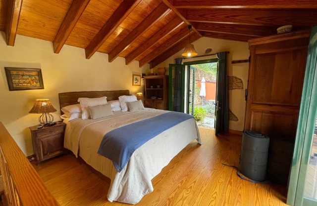 Dúplex de invitados en medio del bosque