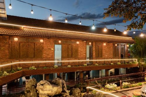 D Banlieue Homestay And Coffee TP Kon Tum