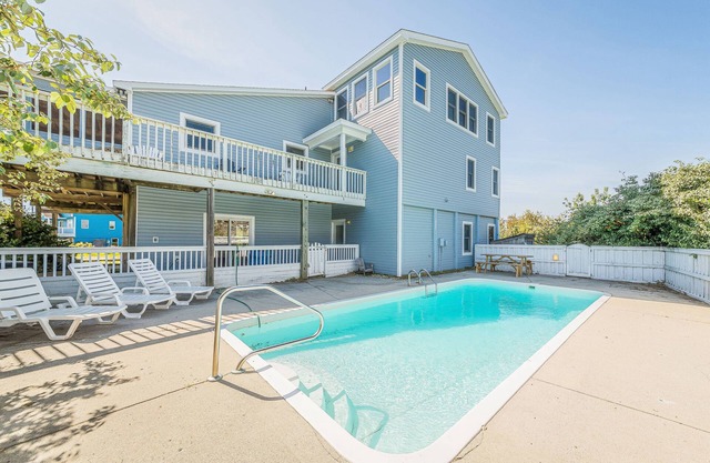 D0311 The Sailfish. Private Pool, Hot Tub, Sound Views, Pool Table, Pets OK!