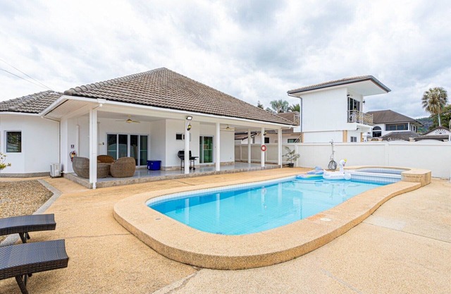 D2 Pool Villa Huahin Near the beach!