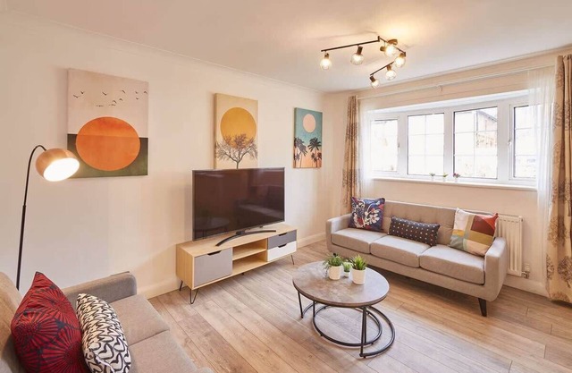 Dacama @ Dene Grove - w/Patio & 2 Free Parking