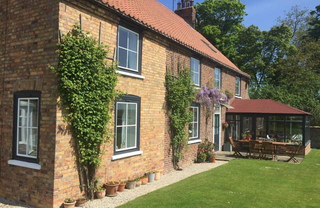 Dale Farm Holidays in the stunning Yorkshire Wolds near Filey Bay (3 bed 3 bath)