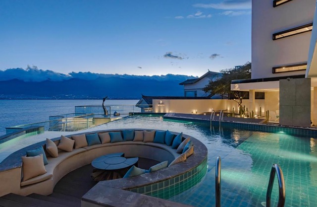 Dali Oriental Seaview Hotel -Dali Erhai