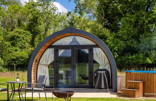 Damselfly - sleeps 2 guests in 1 bedroom