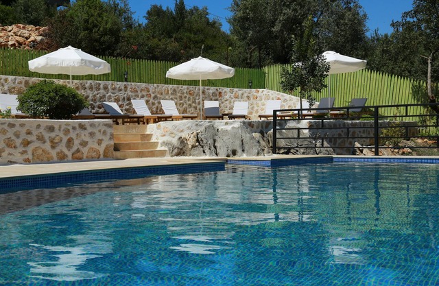 Dardanos Hotel