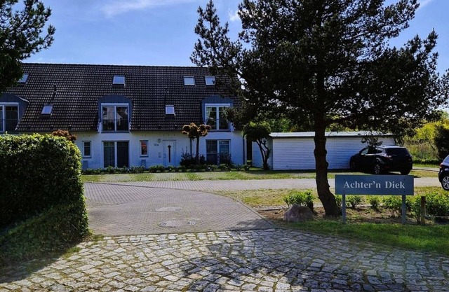 Darßer Weg 38 a Whg. 20 - Cozy vacation apartment in an apartment house in