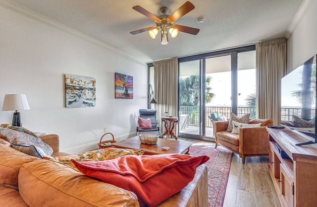 Dauphin Island Condo: Beach & Hot Tub Access!
