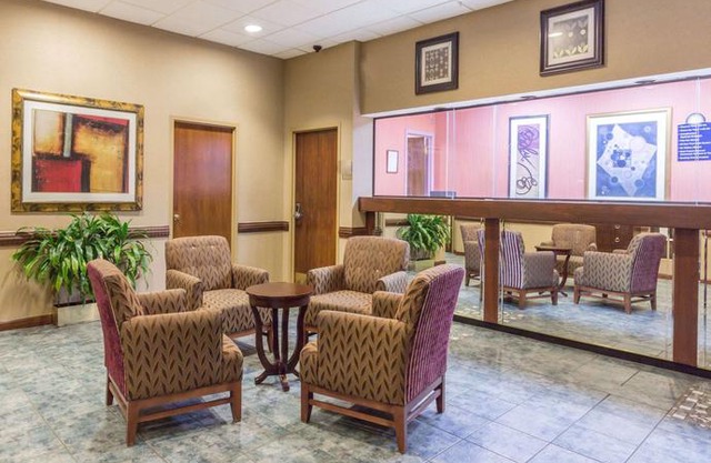 Days Inn by Wyndham Camp Springs Andrews AFB