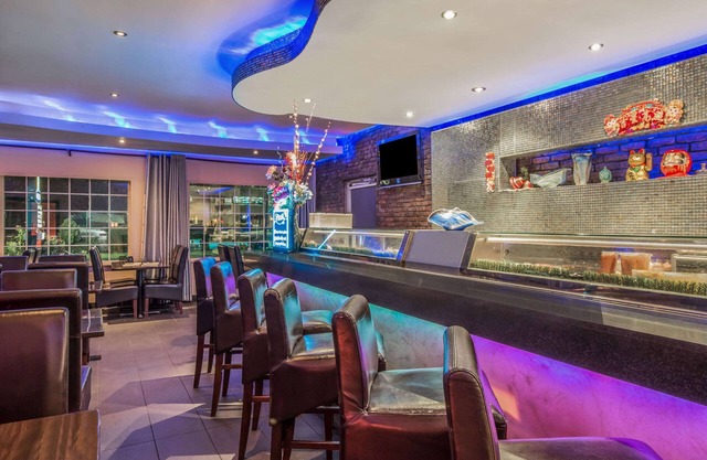 Days Inn by Wyndham Hicksville Long Island